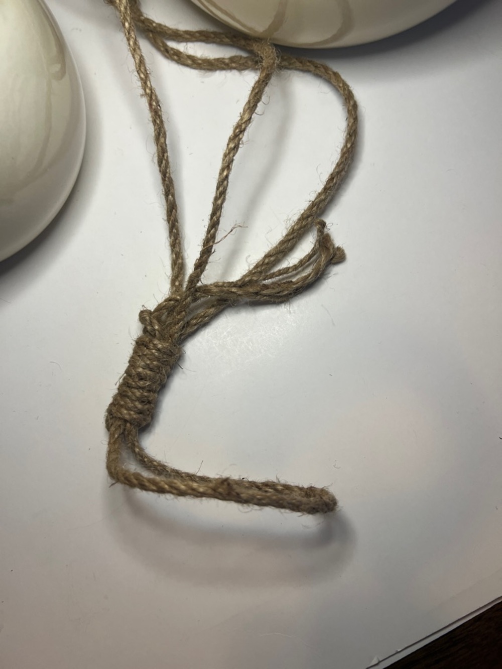 2-Pack Ceramic Hanging Planters NIB - Picture 5 of 12